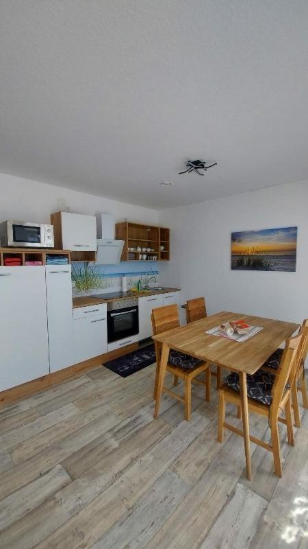 Ferienwohnung Seestern Im Haus-Neuharlingersiel Exterior photo